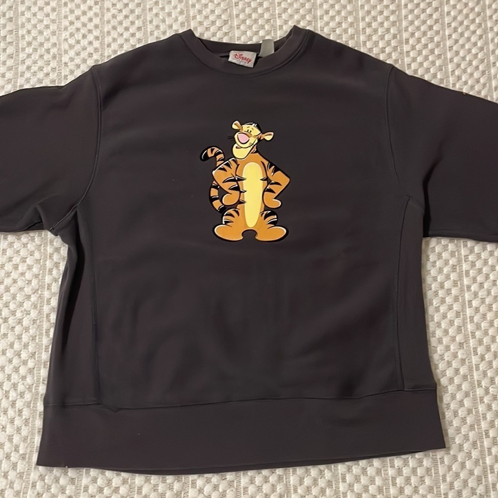Vintage Disney Store Tigger Sweatshirt - Picture 1 of 16